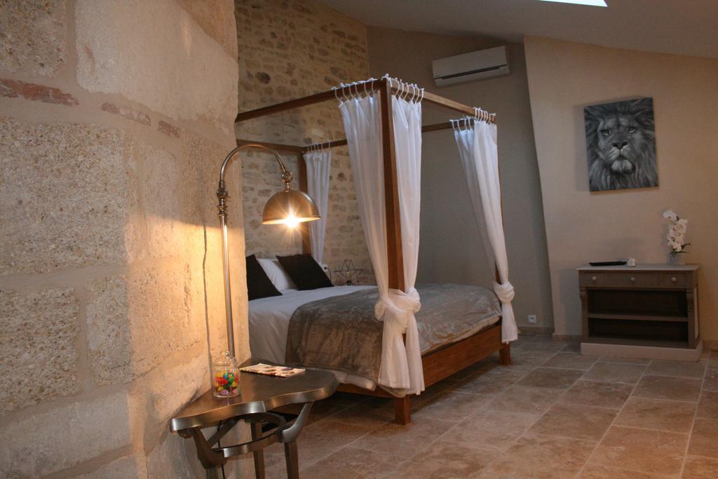 Guesthouse De Cambis B&B Ремулін Екстер'єр фото